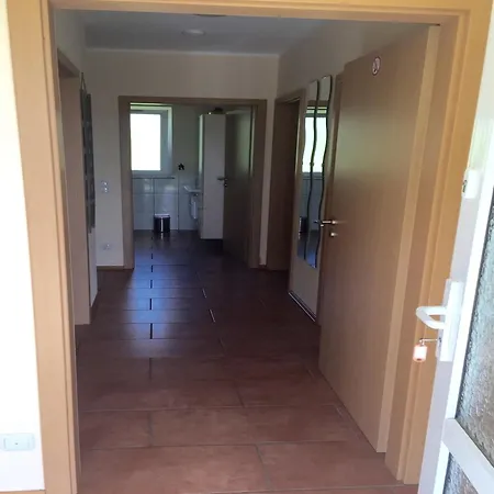 Detached Bungalow With Dishwasher In A Green Area Hébergement de vacances Kopp