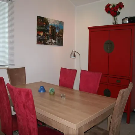 Detached Bungalow With Dishwasher In A Green Area בית נופש *