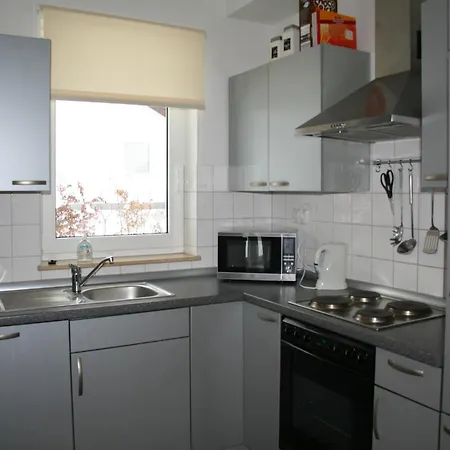 Detached Bungalow With Dishwasher In A Green Area בית נופש