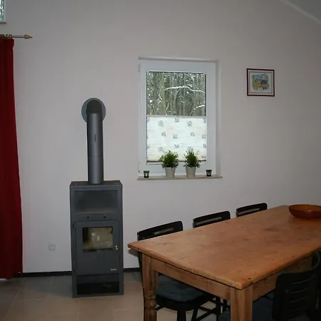 Hébergement de vacances Detached Bungalow With Dishwasher In A Green Area