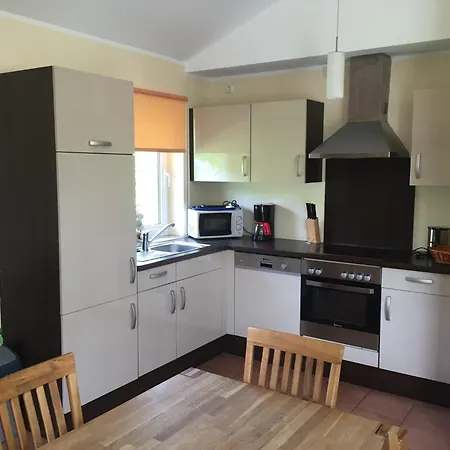 Detached Bungalow With Dishwasher In A Green Area Kopp